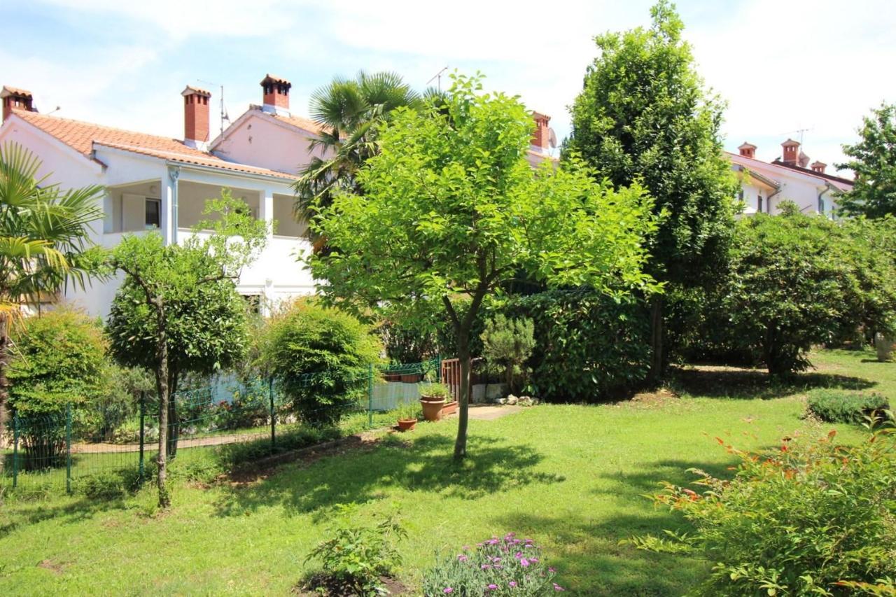 Apartment In Porec/Istrien 10214 Dış mekan fotoğraf